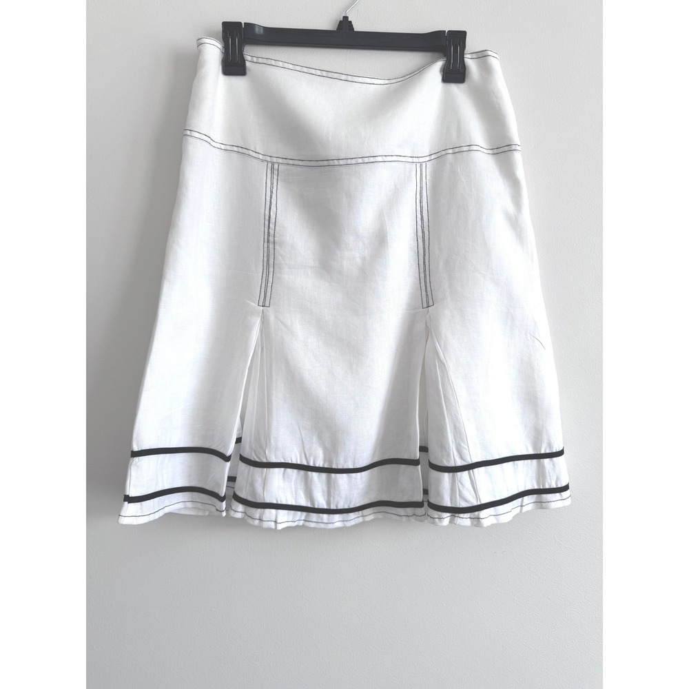 Susan Bristol White 100% Linen Skirt Size 8 Black Contrast Stitching Nautical